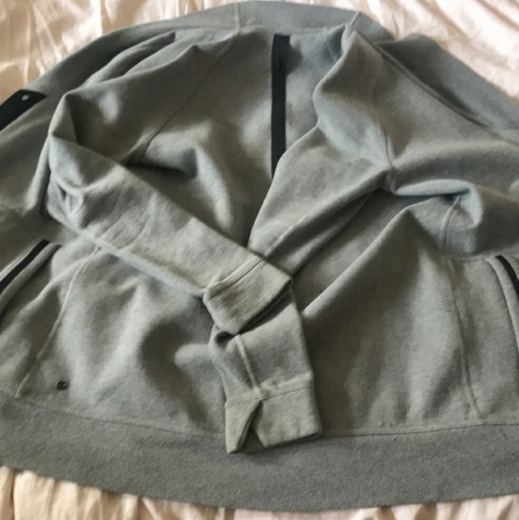 Lululemon Ying to My Yang Cardigan - Picture 11 of 12